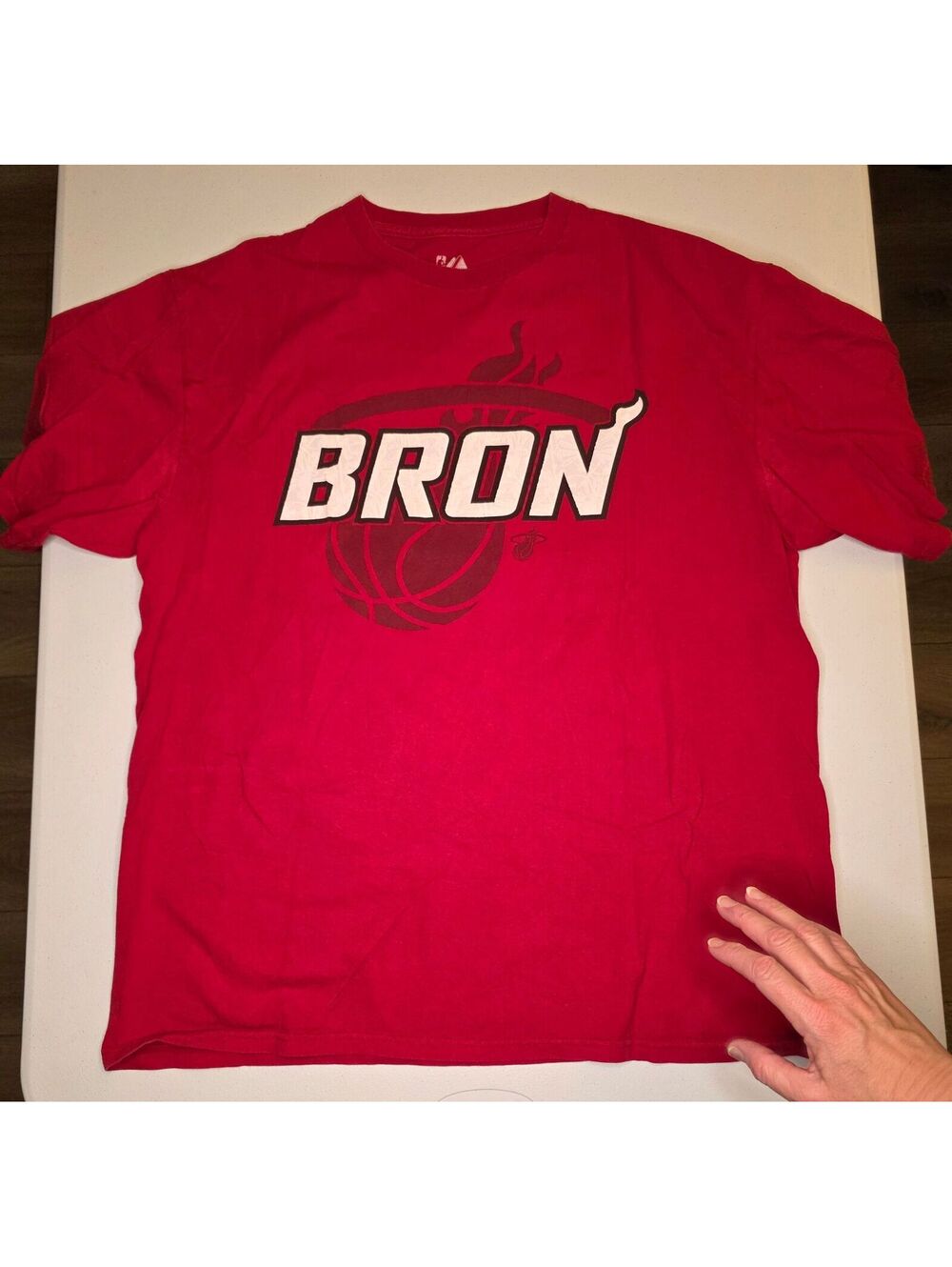 2000s NBA Miami Heat Lebron James #6 Tee